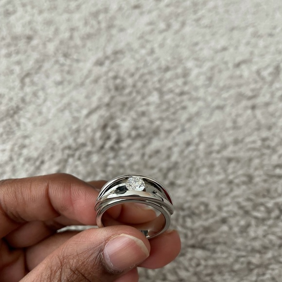 .60 ct diamond ring in Brilliance.com; size-8.25 - Picture 4 of 6